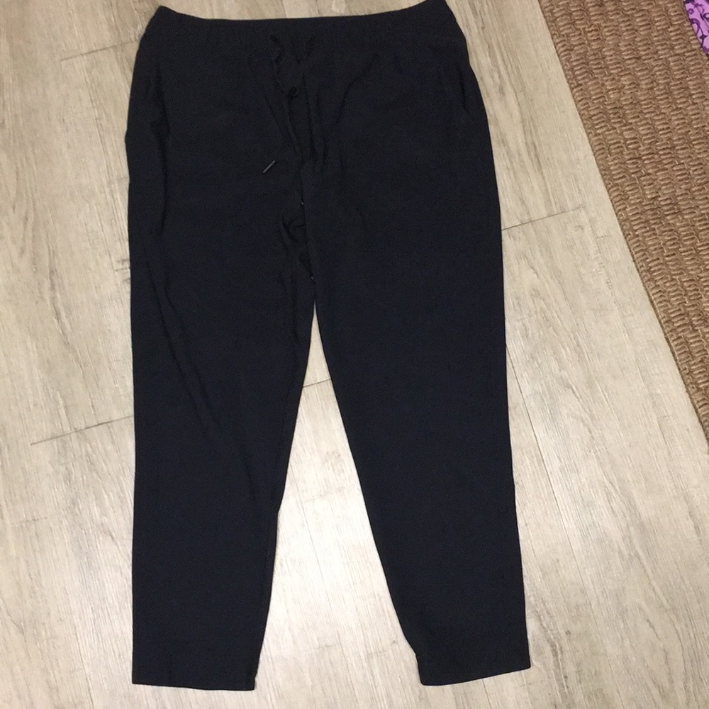 Lululemon size 8-10 black
